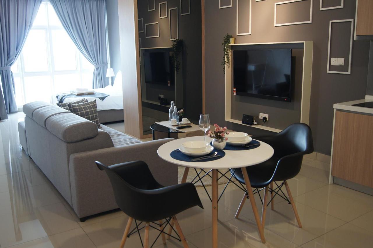 Twin Galaxy Suites By Iconic Bliss Johor Bahru Kültér fotó
