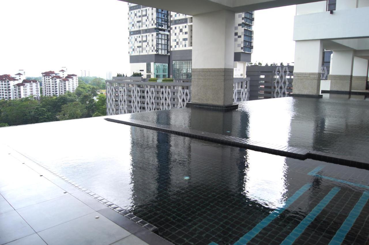 Twin Galaxy Suites By Iconic Bliss Johor Bahru Kültér fotó