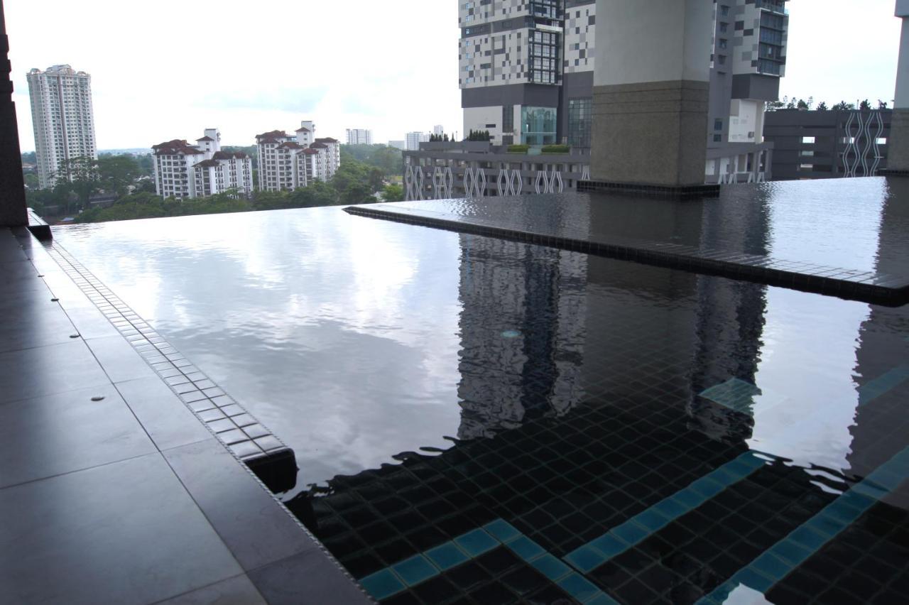 Twin Galaxy Suites By Iconic Bliss Johor Bahru Kültér fotó