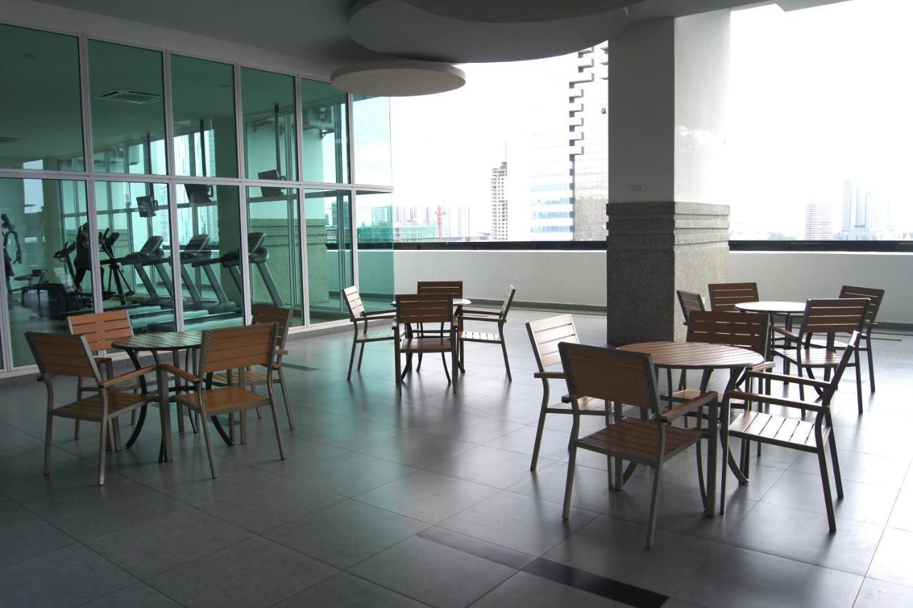 Twin Galaxy Suites By Iconic Bliss Johor Bahru Kültér fotó