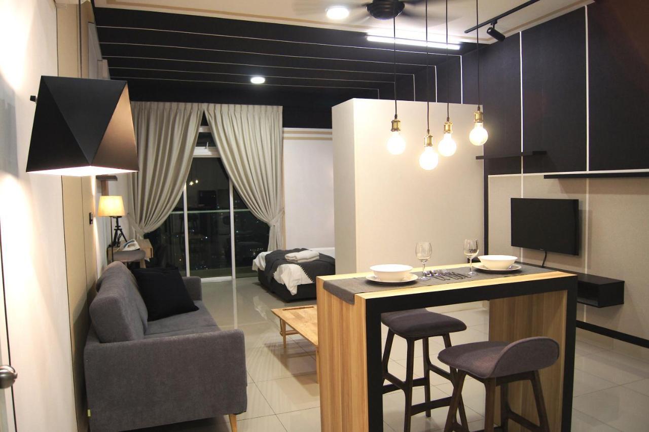 Twin Galaxy Suites By Iconic Bliss Johor Bahru Kültér fotó