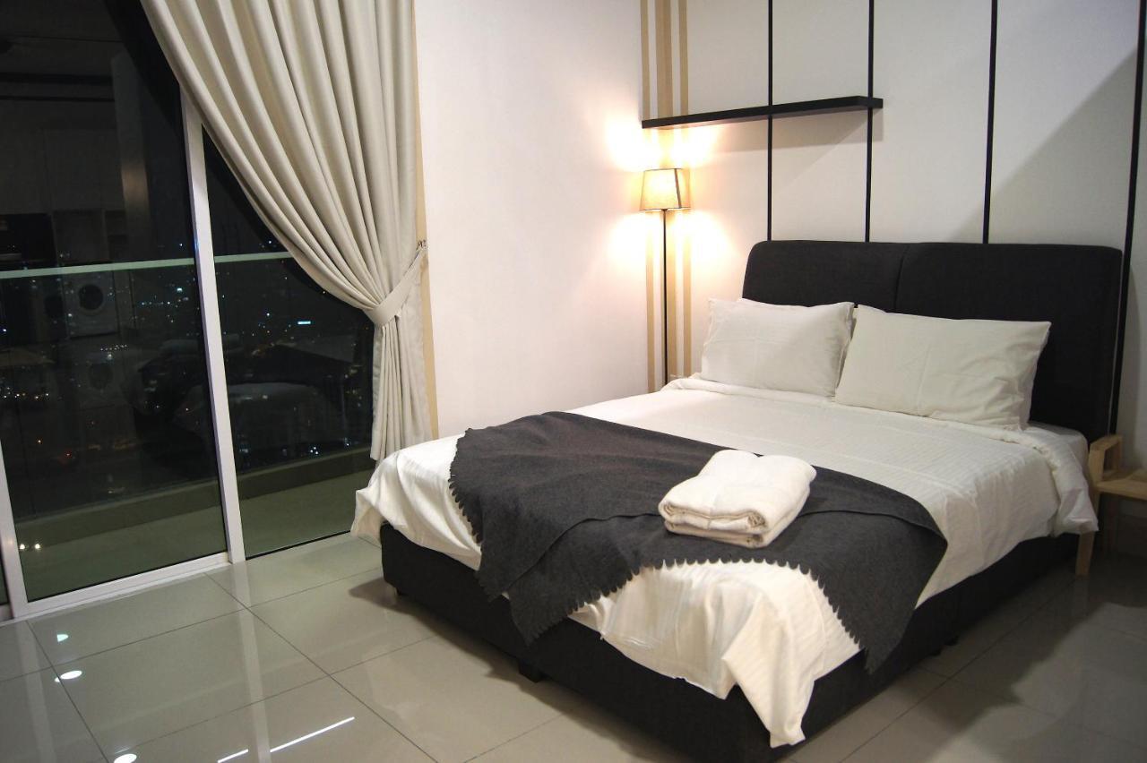 Twin Galaxy Suites By Iconic Bliss Johor Bahru Kültér fotó