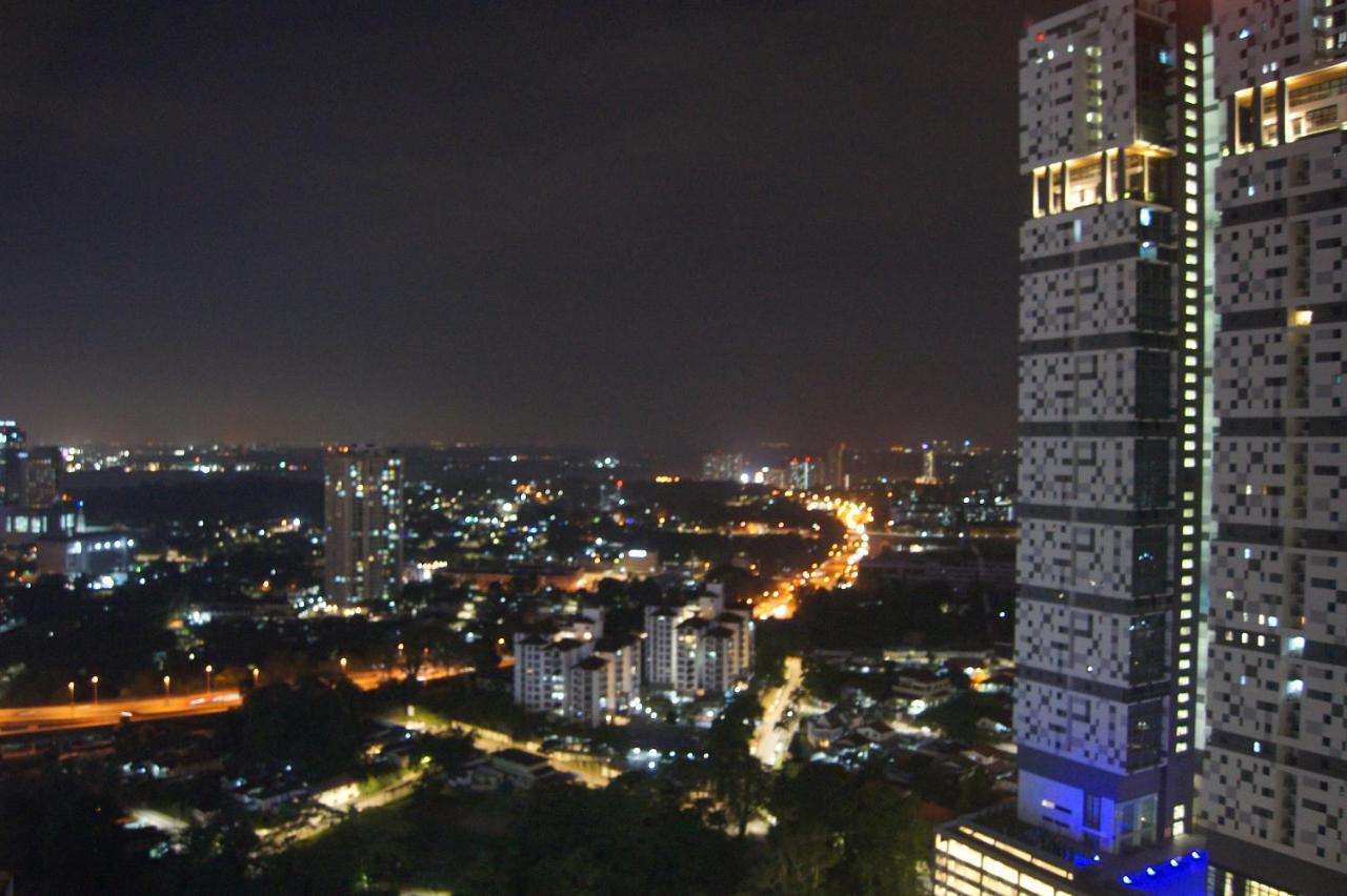 Twin Galaxy Suites By Iconic Bliss Johor Bahru Kültér fotó