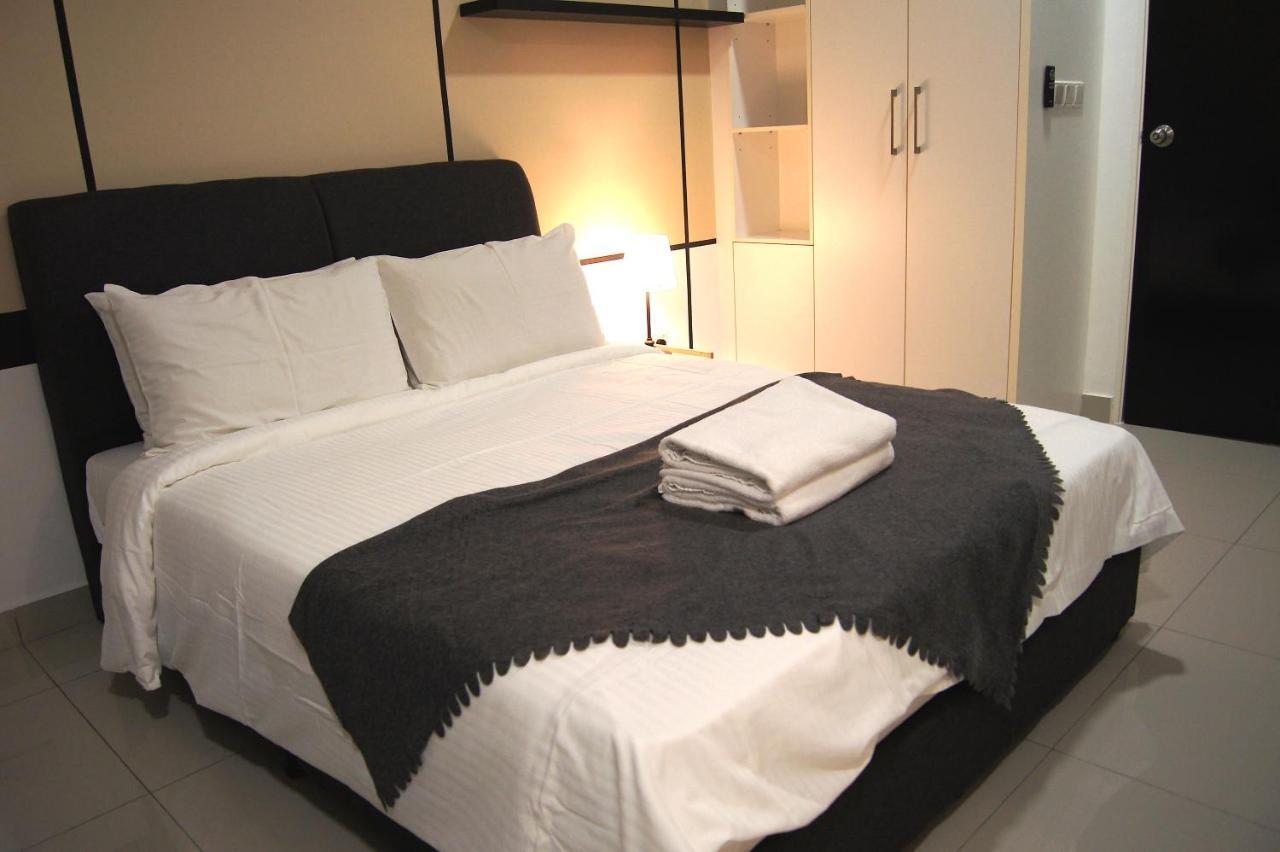 Twin Galaxy Suites By Iconic Bliss Johor Bahru Kültér fotó